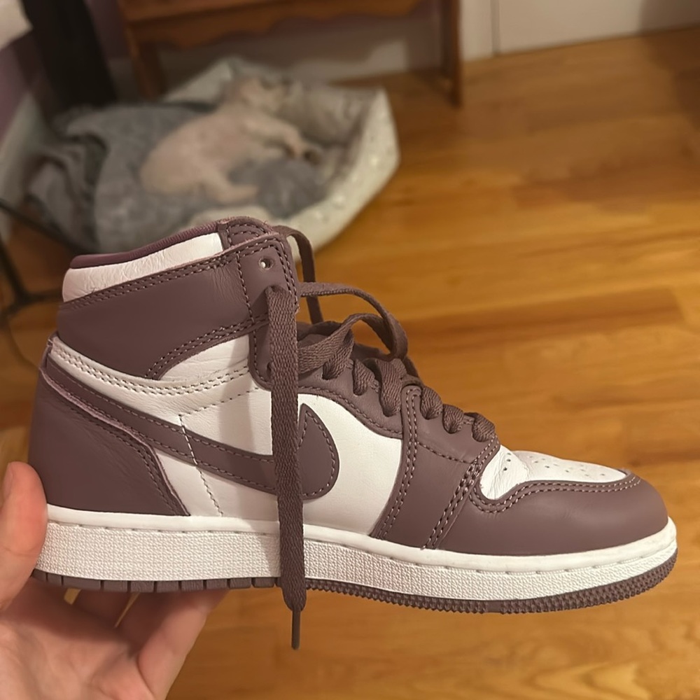 💜NIKE JORDAN 1’s💜